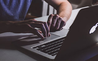 皇马太双标！惊现国内特供版道歉！这一回，中国球迷真的不买账！